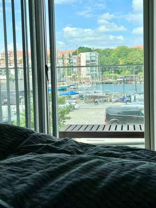 Appartamento Bo Med Stil Og Udsigt Til Aarhus Lystbadehavn Esterno foto