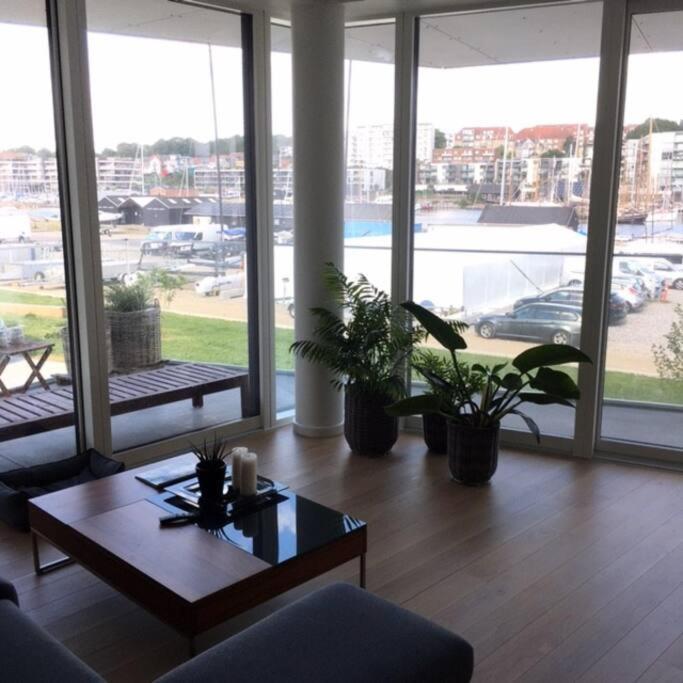 Appartamento Bo Med Stil Og Udsigt Til Aarhus Lystbadehavn Esterno foto